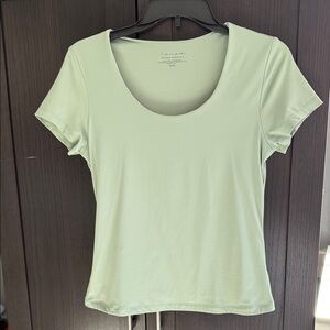 Tahari Mint Green Short Sleeve Top